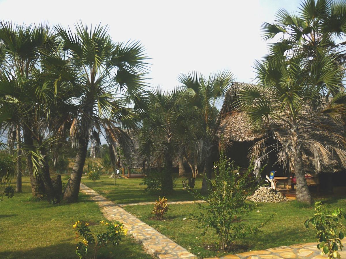 Bahari Pori Resort Pangani Exterior foto